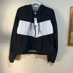 NWT Abercrombie & Fitch Black and White Jacket